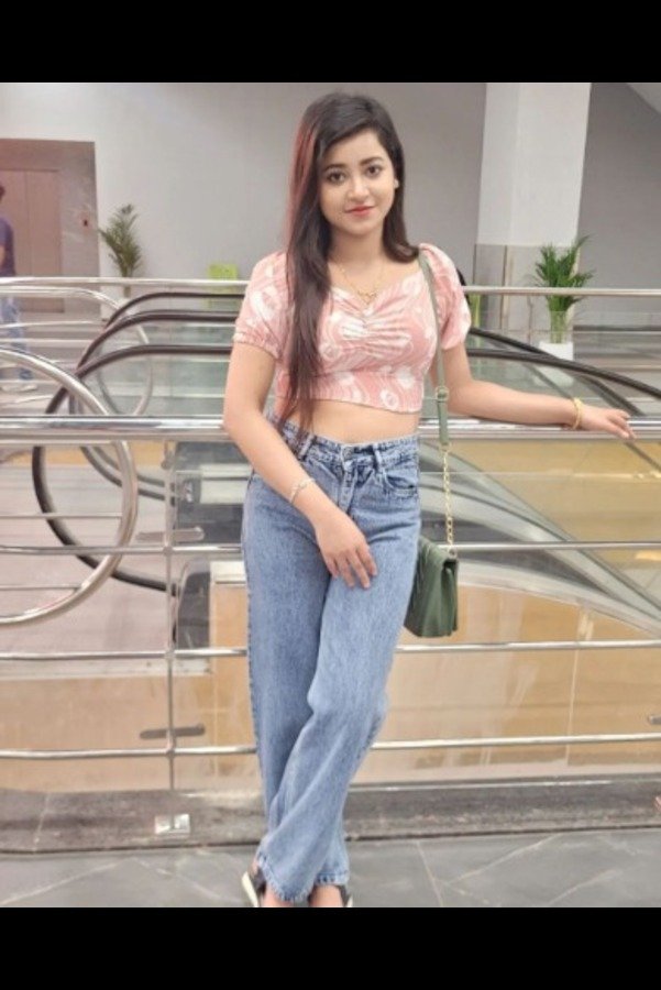 Hazratganj call girl service